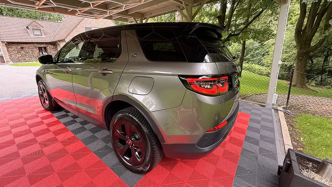 Land Rover Discovery Sport P300e 4x4 Pro - Thumbnail 6