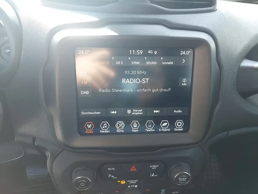 Jeep Renegade 1.3 PHEV 4xe Limited - Thumbnail 9