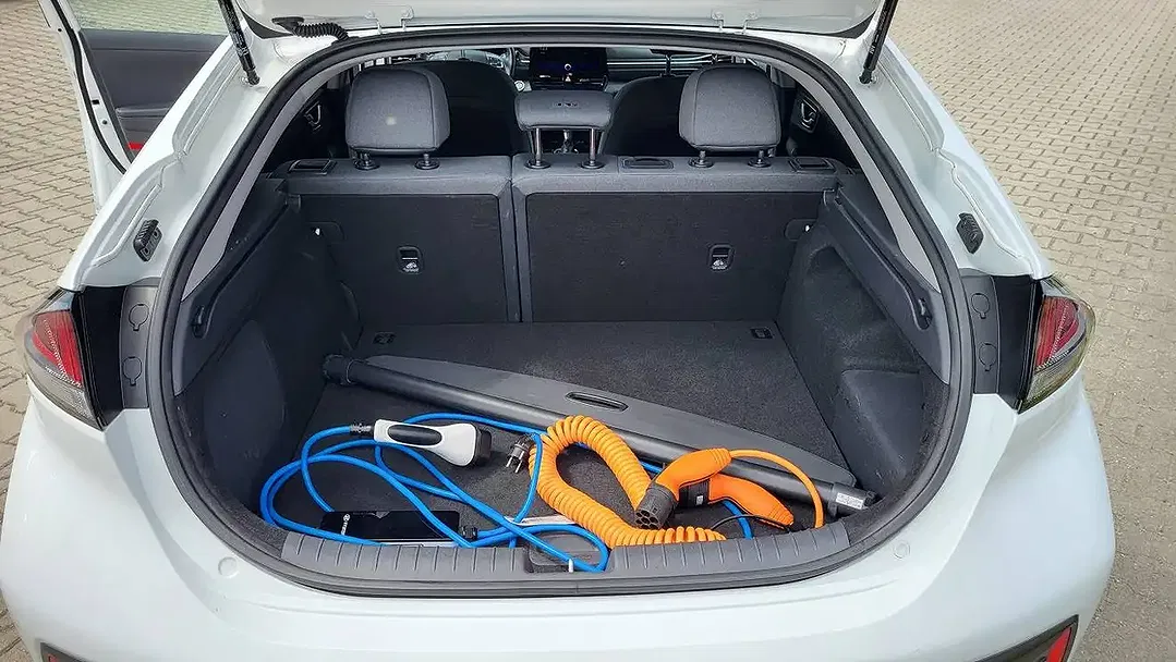 Hyundai IONIQ PHEV Hybrid Style - Thumbnail 11