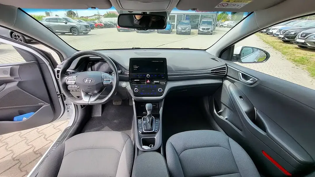 Hyundai IONIQ PHEV Hybrid Style - Thumbnail 12