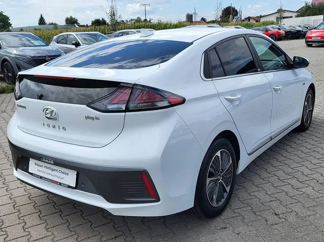 Hyundai IONIQ PHEV Hybrid Style - Thumbnail 4