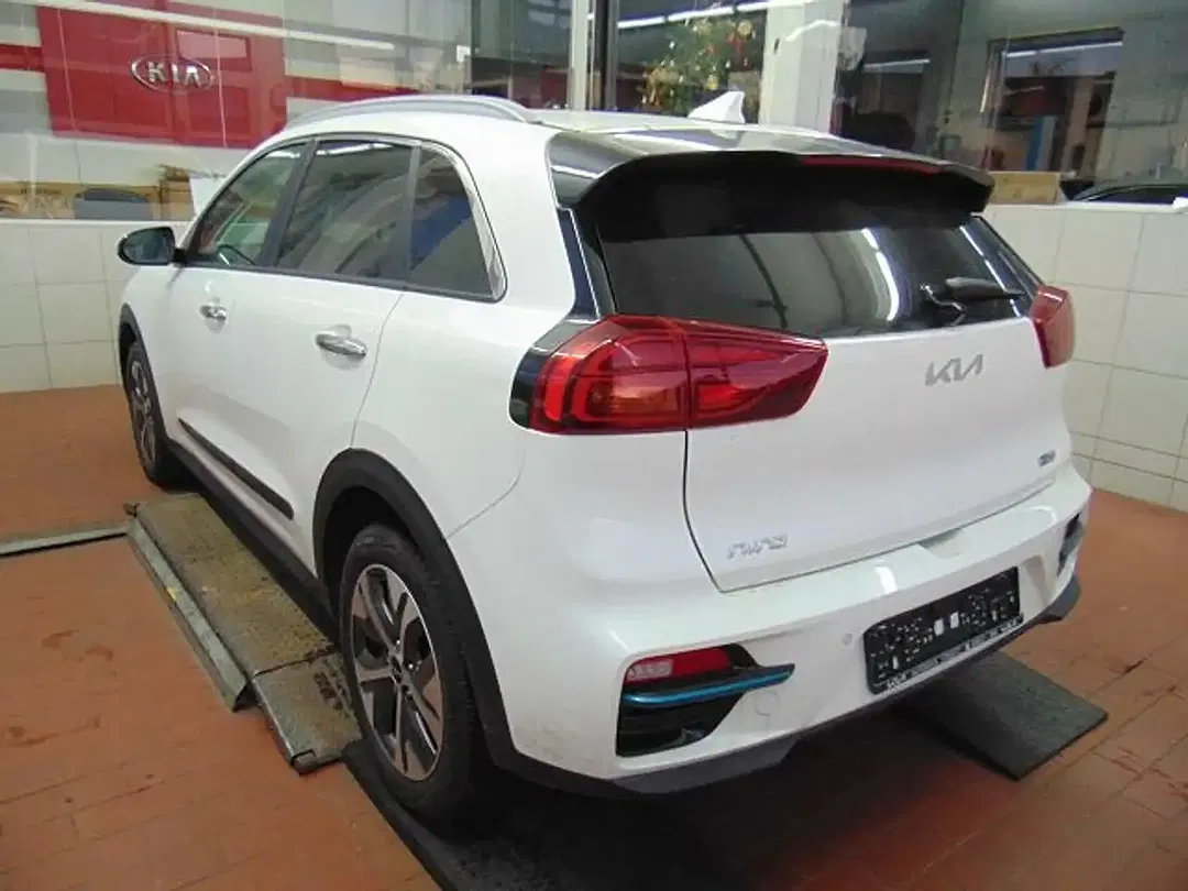 Kia Niro Spirit - Thumbnail 4