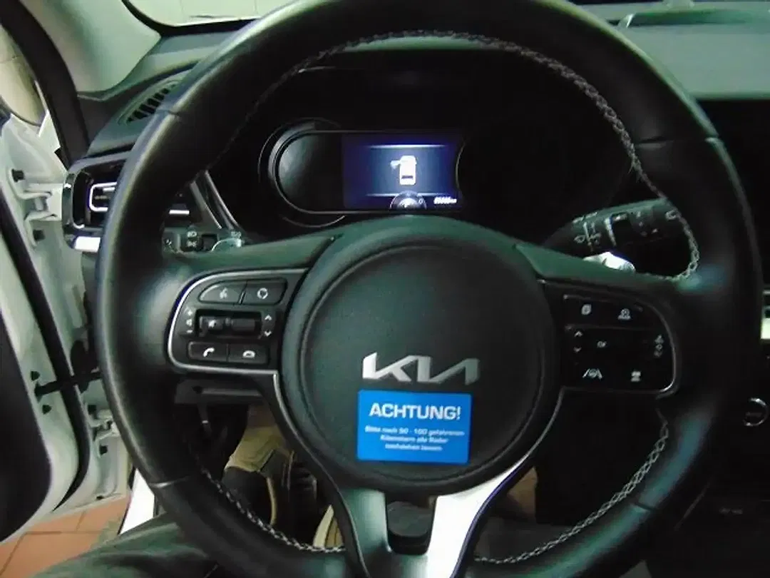 Kia Niro Spirit - Thumbnail 6