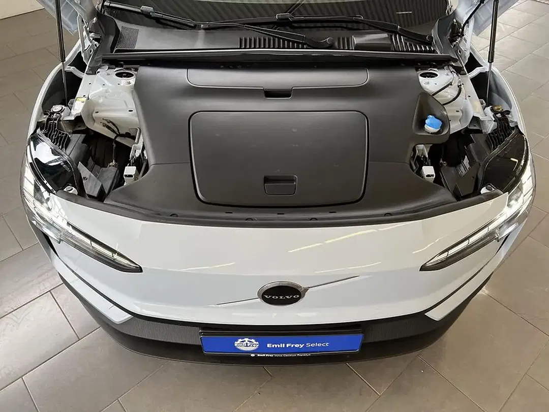 Volvo EX30 AWD Twin Motor Performance Plus - Thumbnail 21