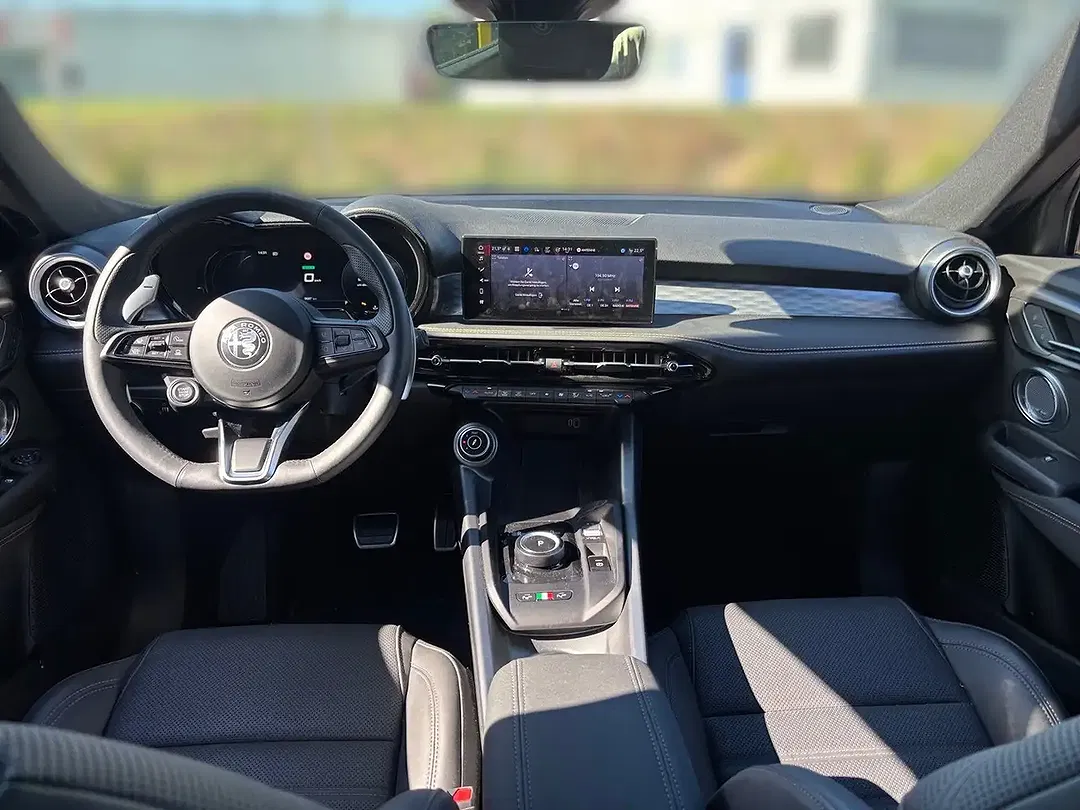 Alfa Romeo Tonale 1.5 AUT Veloce - Thumbnail 10