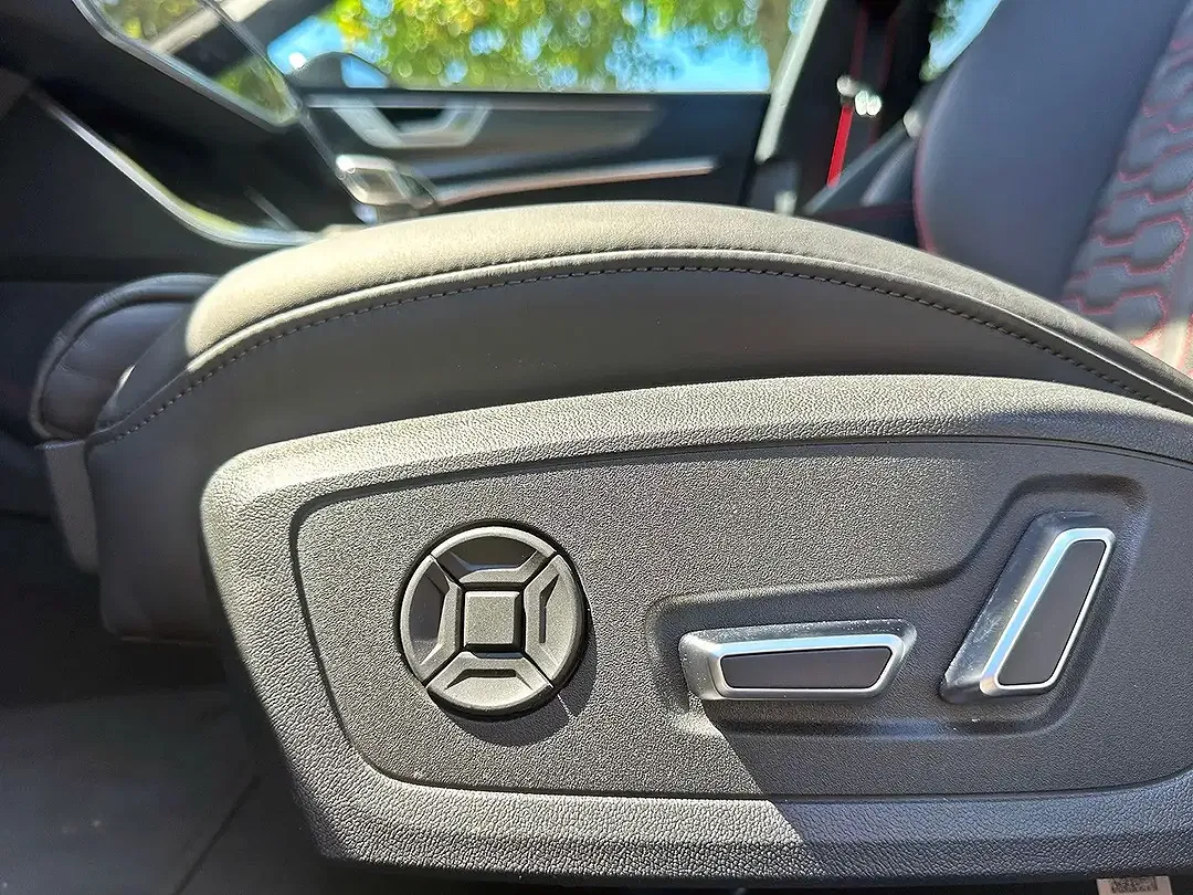 Audi RS7 performance advanced - Thumbnail 14