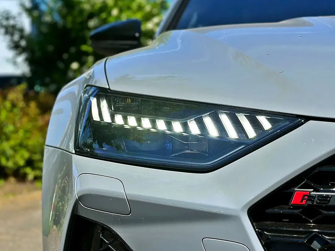 Audi RS7 performance advanced - Thumbnail 4