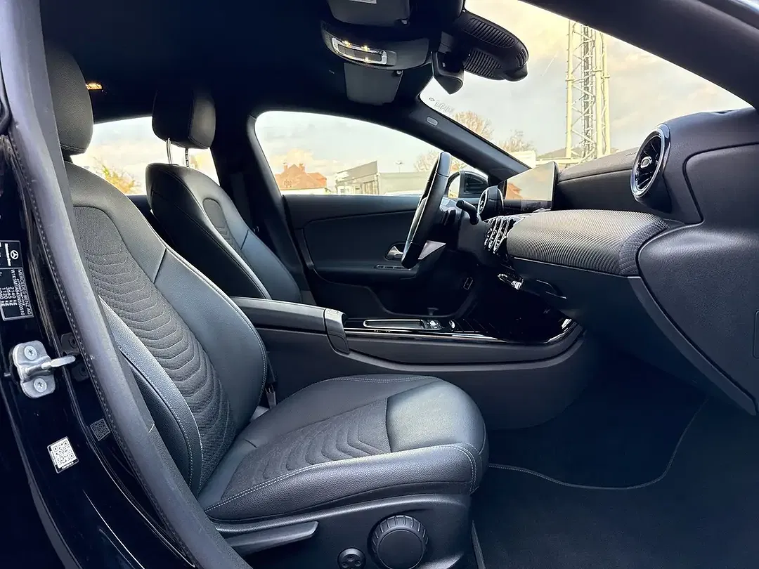 Mercedes-Benz CLA 180 - Thumbnail 15