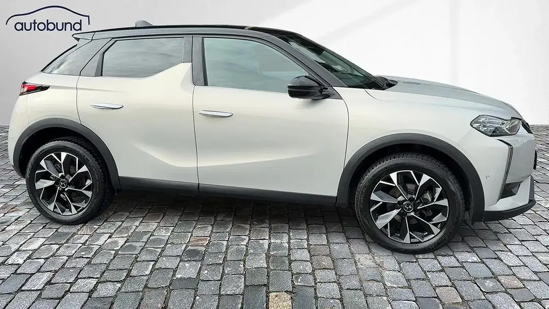 DS Automobiles DS 3 - Thumbnail 4