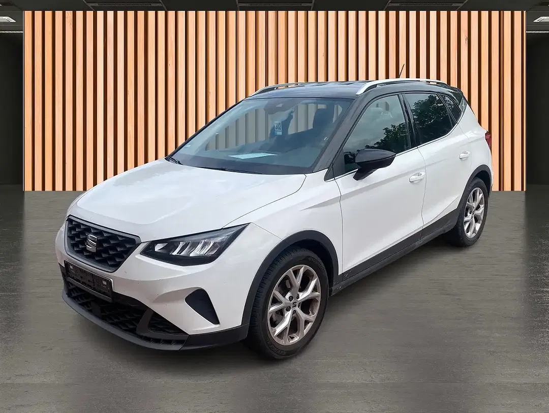 SEAT Arona 1.0 TSI DSG FR - Thumbnail 1