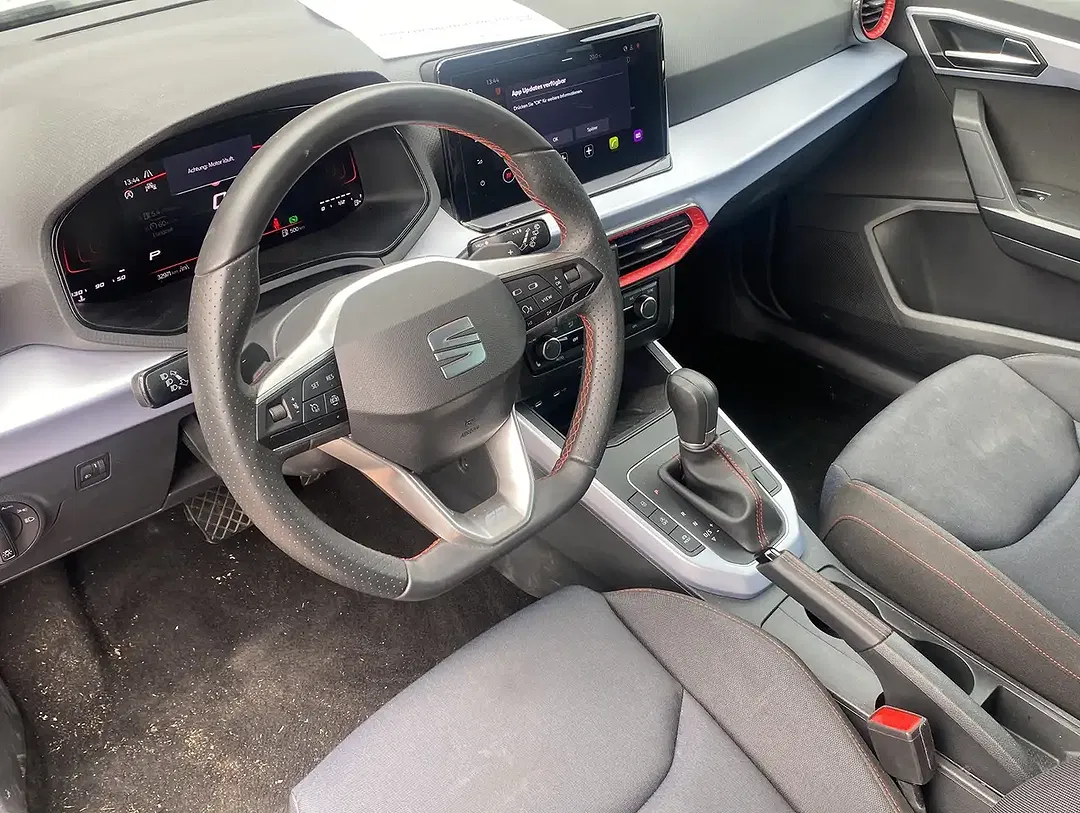 SEAT Arona 1.0 TSI DSG FR - Thumbnail 3