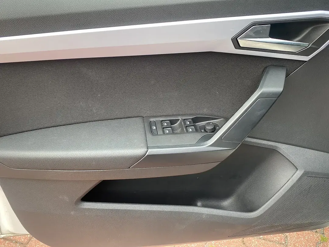 SEAT Arona 1.0 TSI DSG FR - Thumbnail 7
