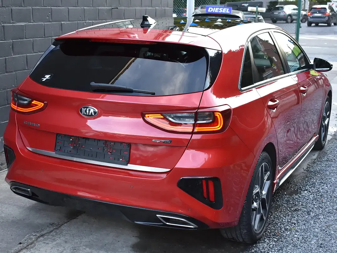 Kia Ceed / cee'd 1.6 CRDi GT-Line - Thumbnail 3