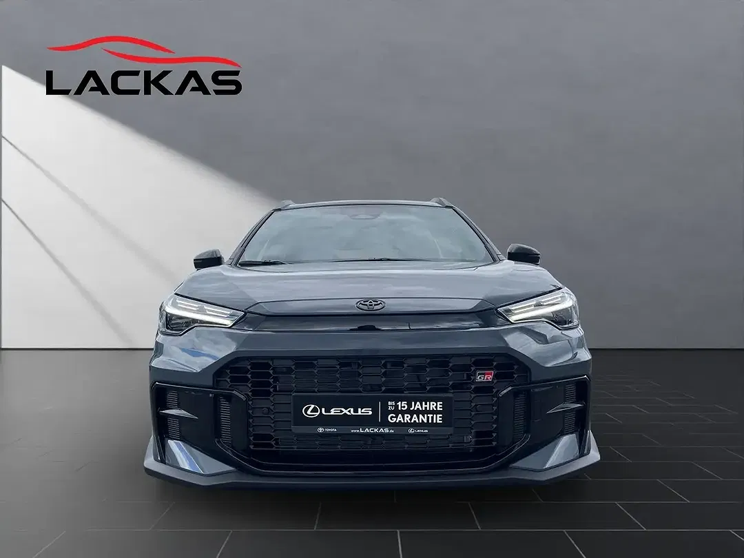 Toyota Corolla Cross Hybrid GR Sport - Thumbnail 8