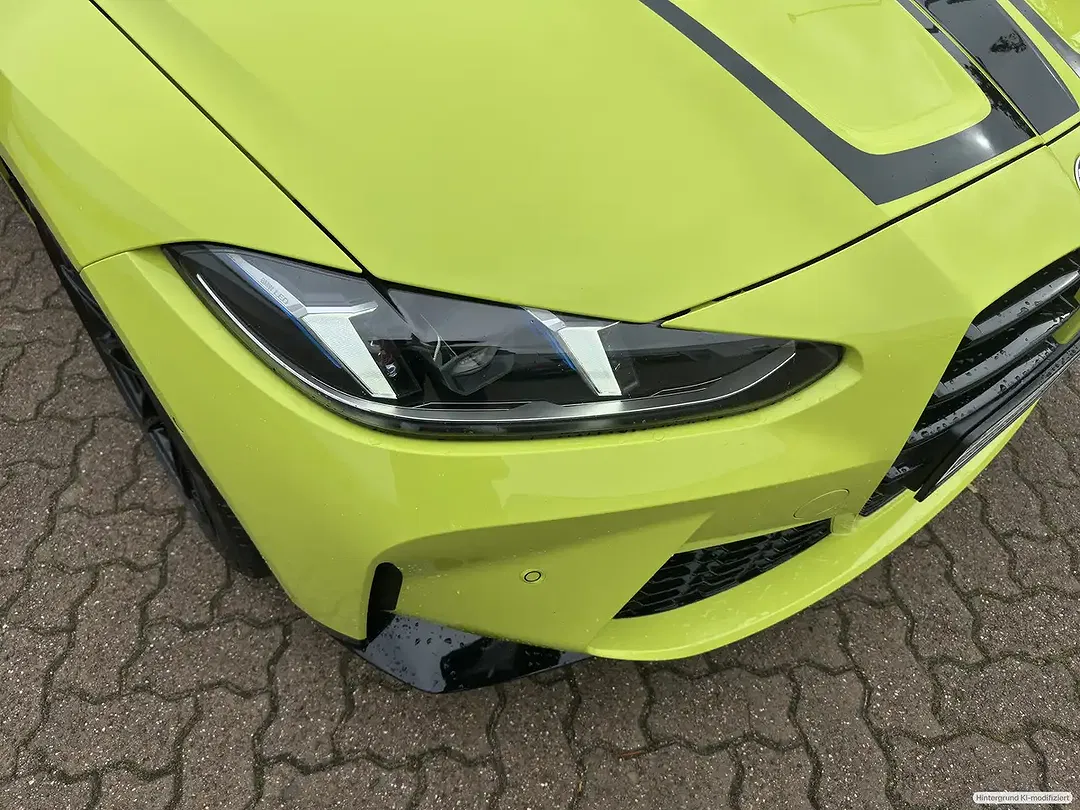 BMW M4 M xDrive Competition Coupe - Thumbnail 9