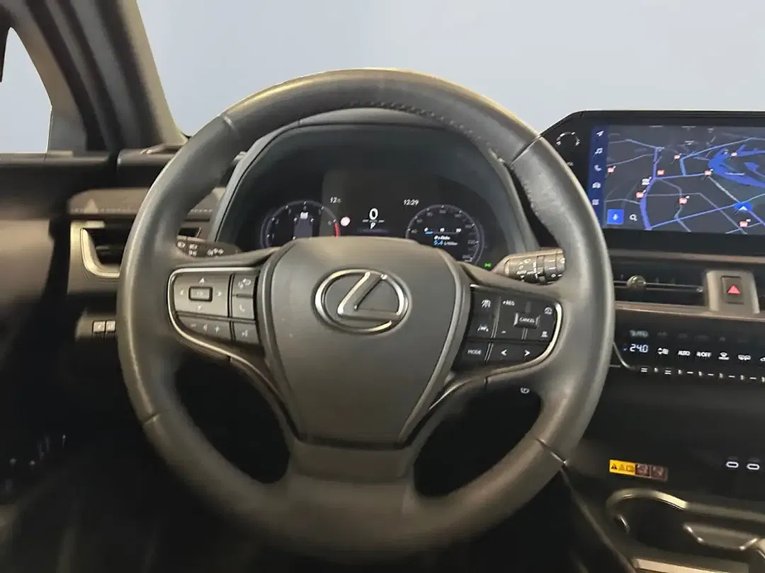 Lexus UX 300h F SPORT Design - Thumbnail 13