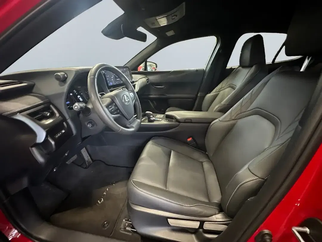Lexus UX 300h F SPORT Design - Thumbnail 9