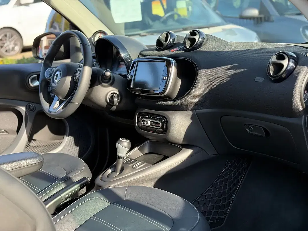smart forTwo - Thumbnail 16