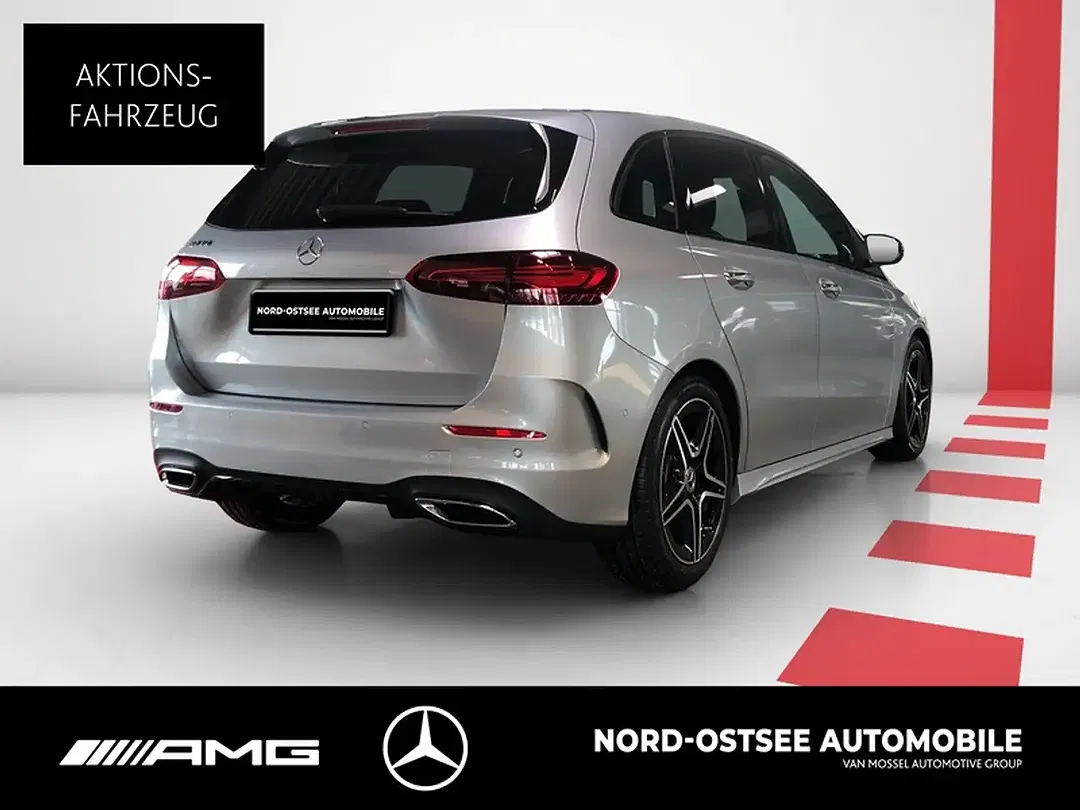 Mercedes-Benz B 180 AMG Night - Thumbnail 4