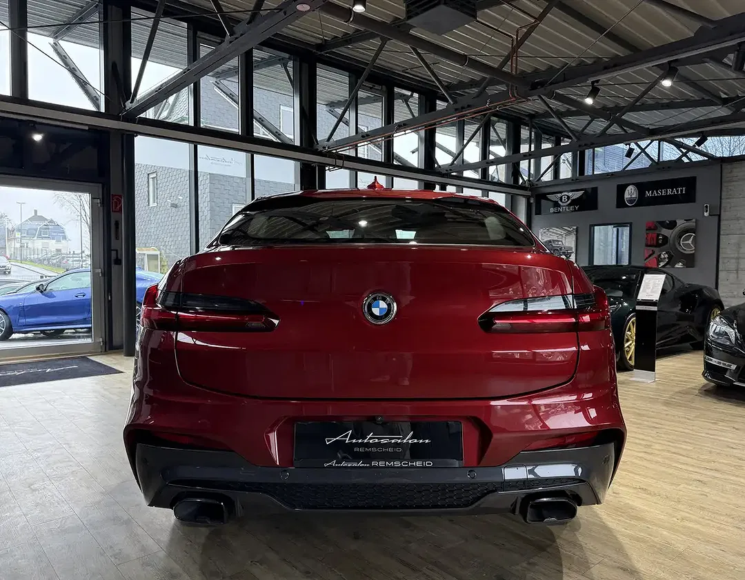 BMW X4 M - Thumbnail 3