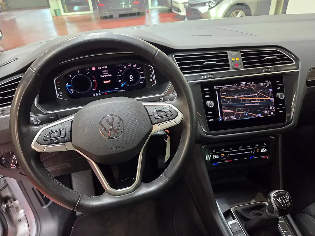 Volkswagen Tiguan 2.0 TDI - Thumbnail 17