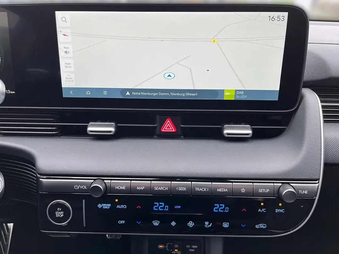 Hyundai IONIQ 5 - Thumbnail 12