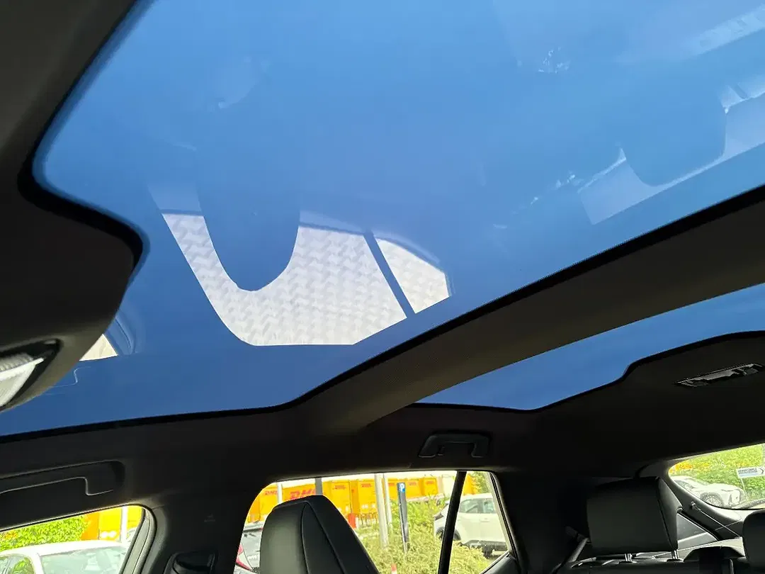Lexus RZ DIRECT4 F SPORT - Thumbnail 6