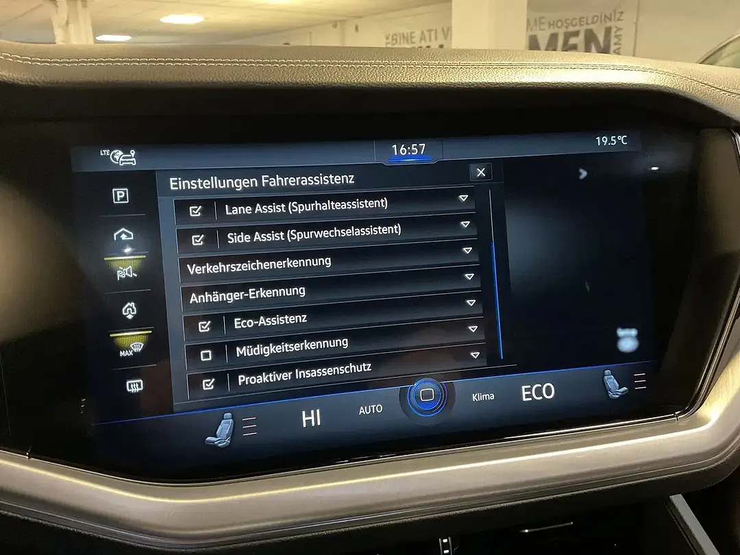 Volkswagen Touareg 3.0 V6 eHybrid Elegance - Thumbnail 20
