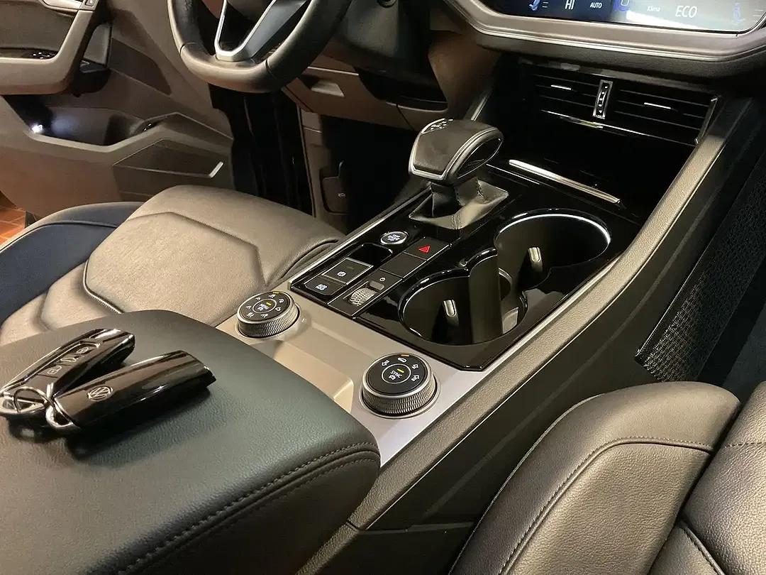 Volkswagen Touareg 3.0 V6 eHybrid Elegance - Thumbnail 27