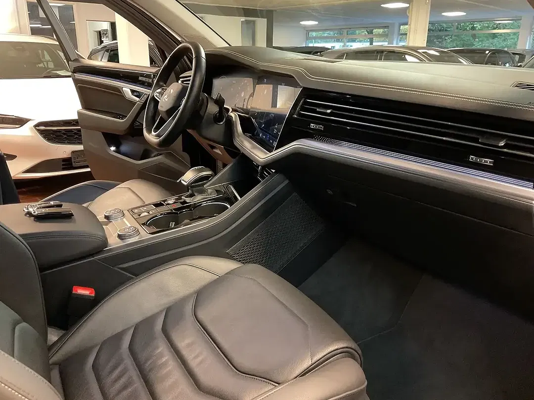 Volkswagen Touareg 3.0 V6 eHybrid Elegance - Thumbnail 32