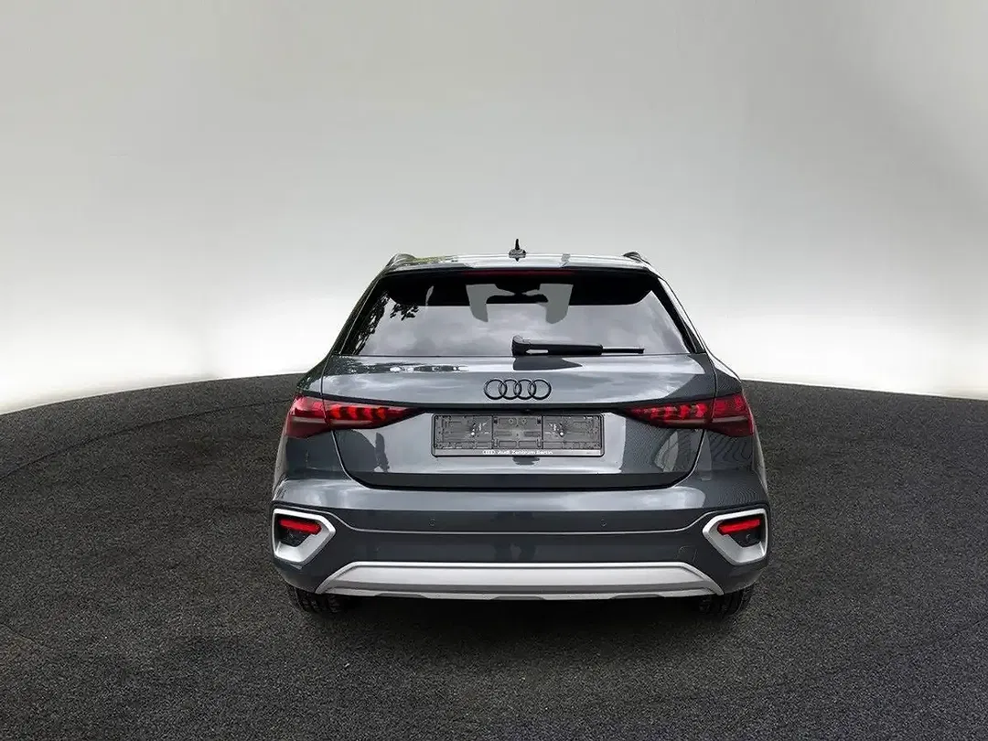 Audi A3 TFSI e S tronic - Thumbnail 4