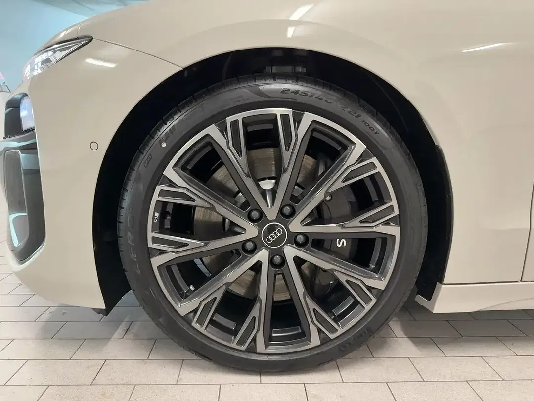 Audi S6 e-tron - Thumbnail 10