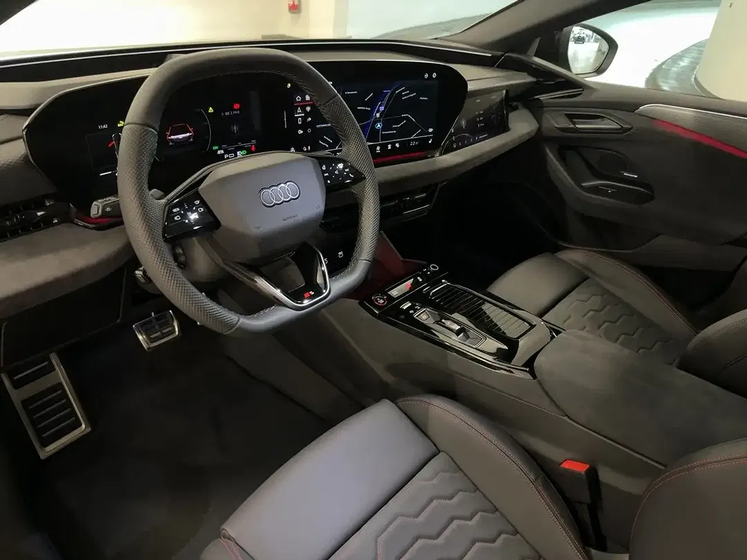 Audi S6 e-tron - foto 12