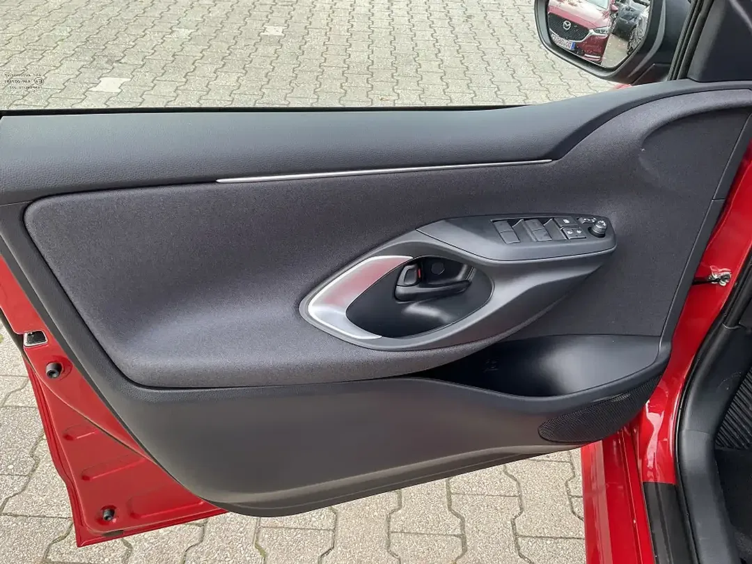 Mazda 2 1.5 VVT-i AUT Hybrid - Thumbnail 9