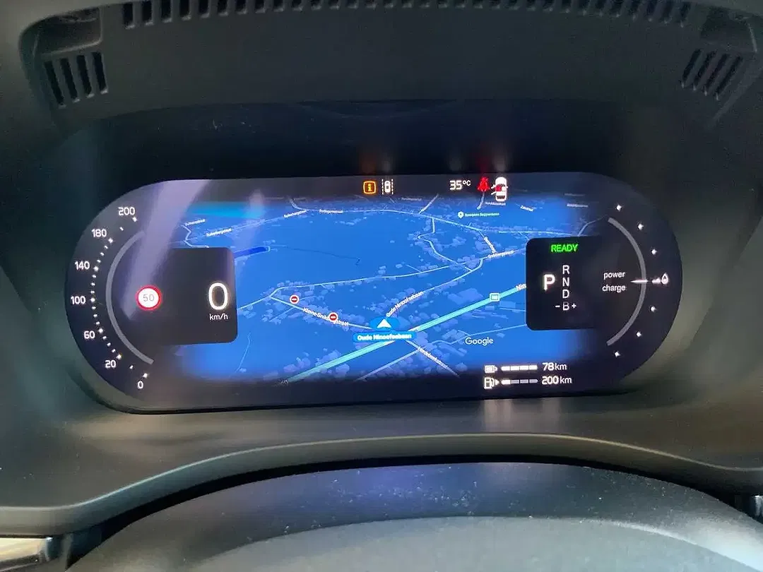 Volvo XC60 T6 PHEV AWD Plus - Thumbnail 13