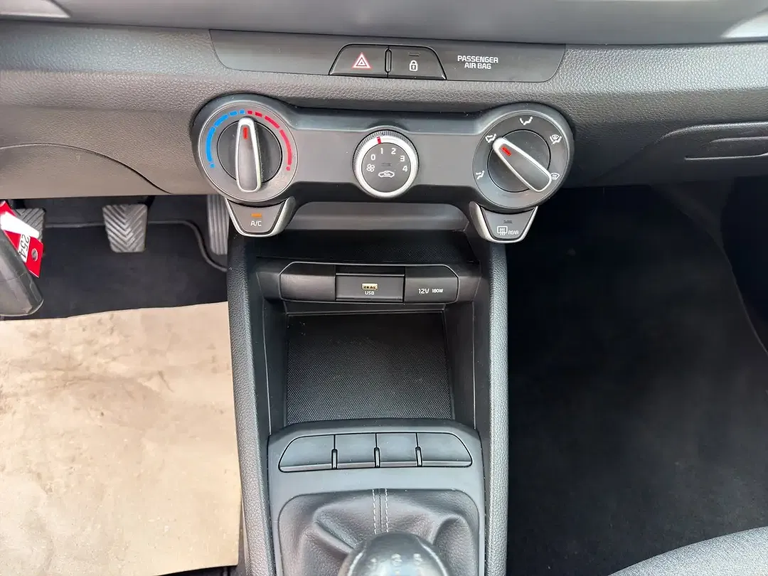 Kia Stonic 1.2 Edition 7 - Thumbnail 27