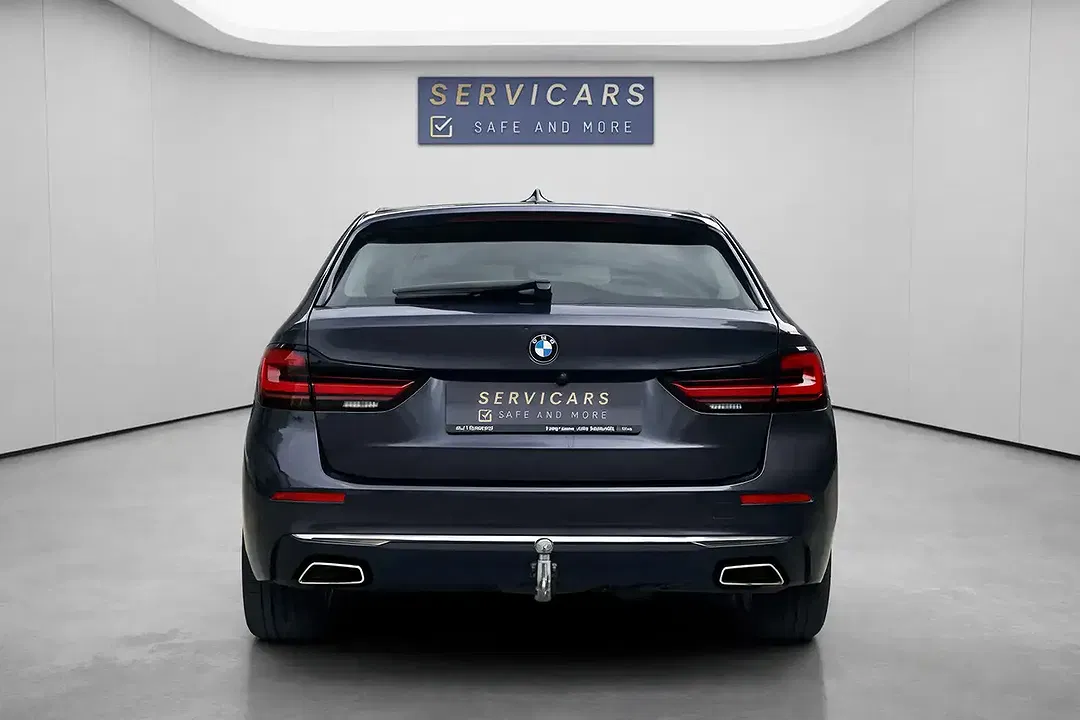 BMW 518 MHEV Touring - Thumbnail 3