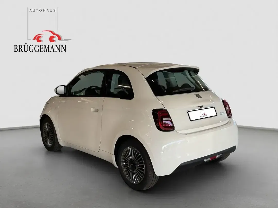Fiat 500e - Thumbnail 4