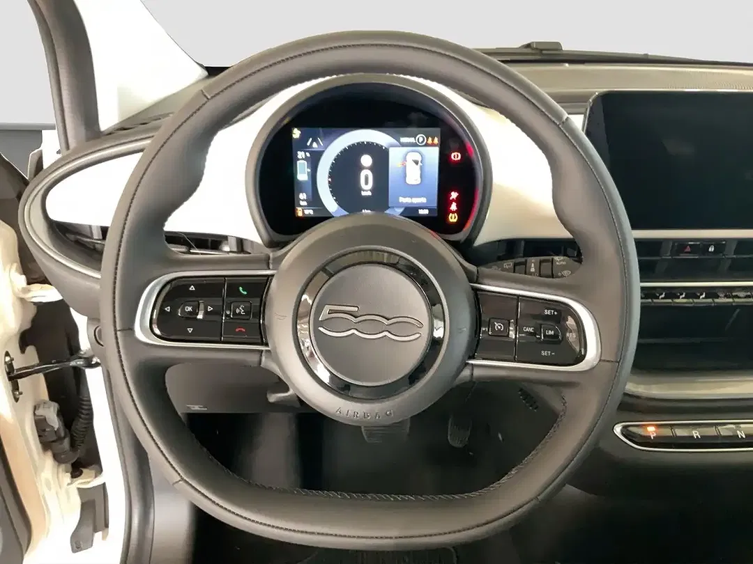 Fiat 500e - Thumbnail 9