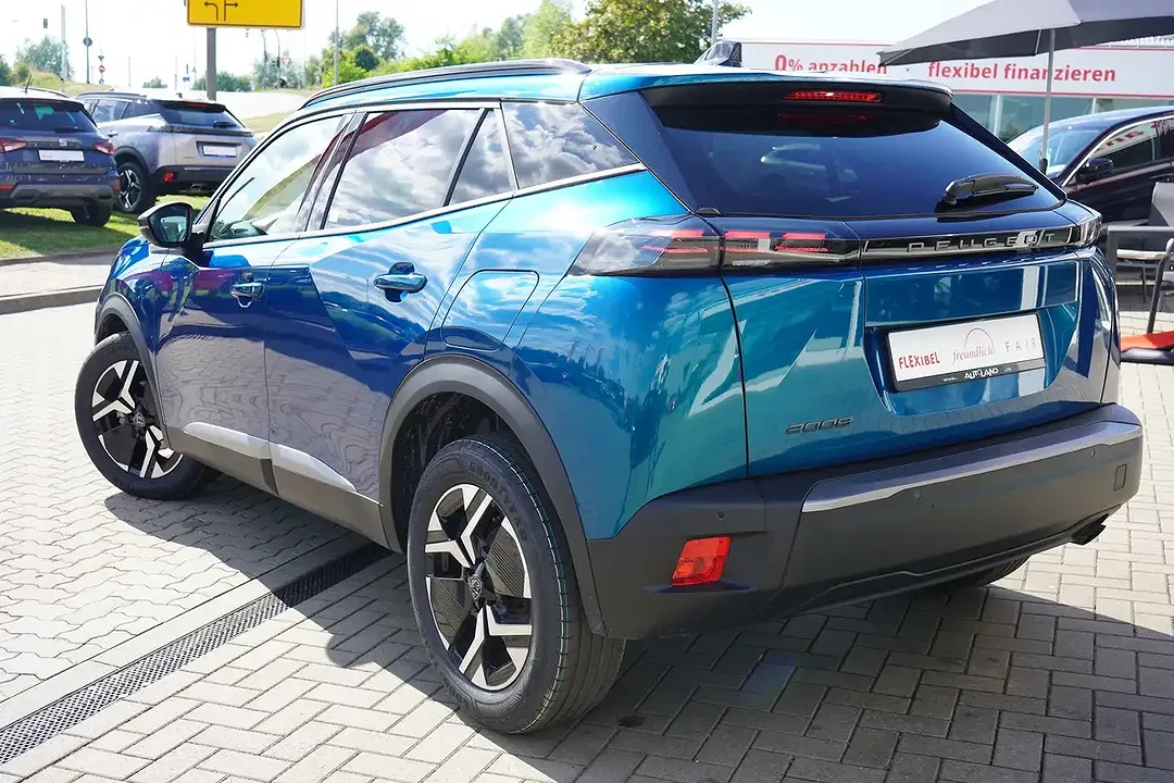 Peugeot 2008 PureTech - Thumbnail 3