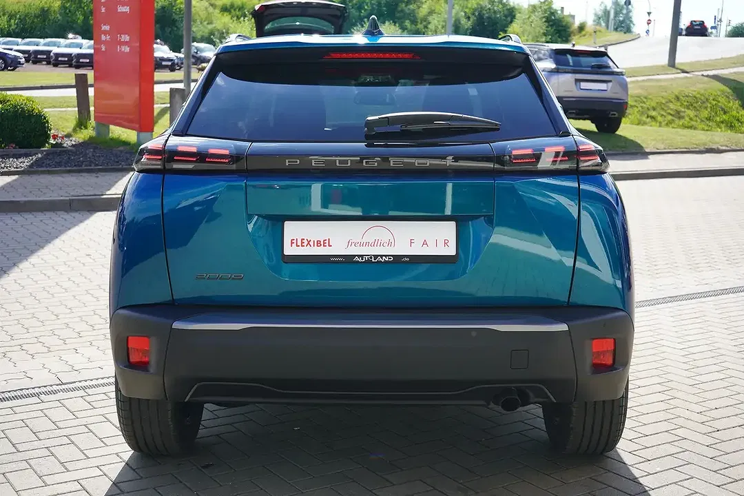 Peugeot 2008 PureTech - Thumbnail 4