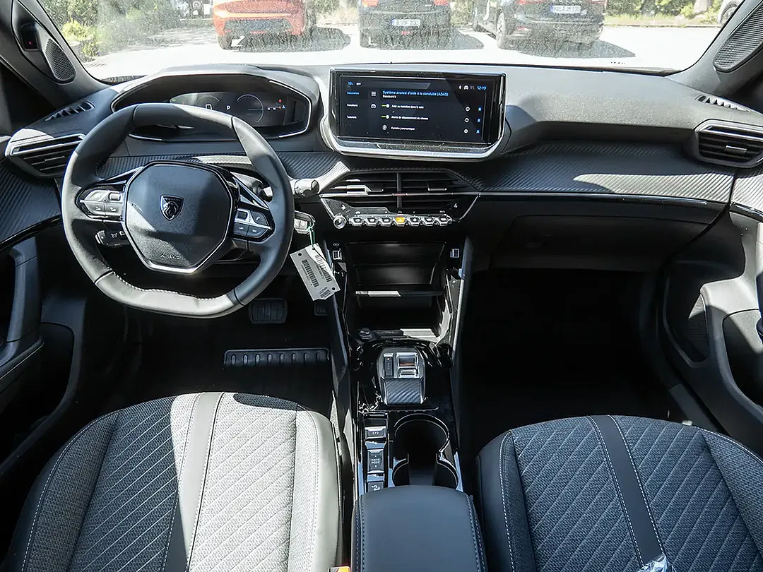 Peugeot 2008 110 Hybrid Allure - Thumbnail 9