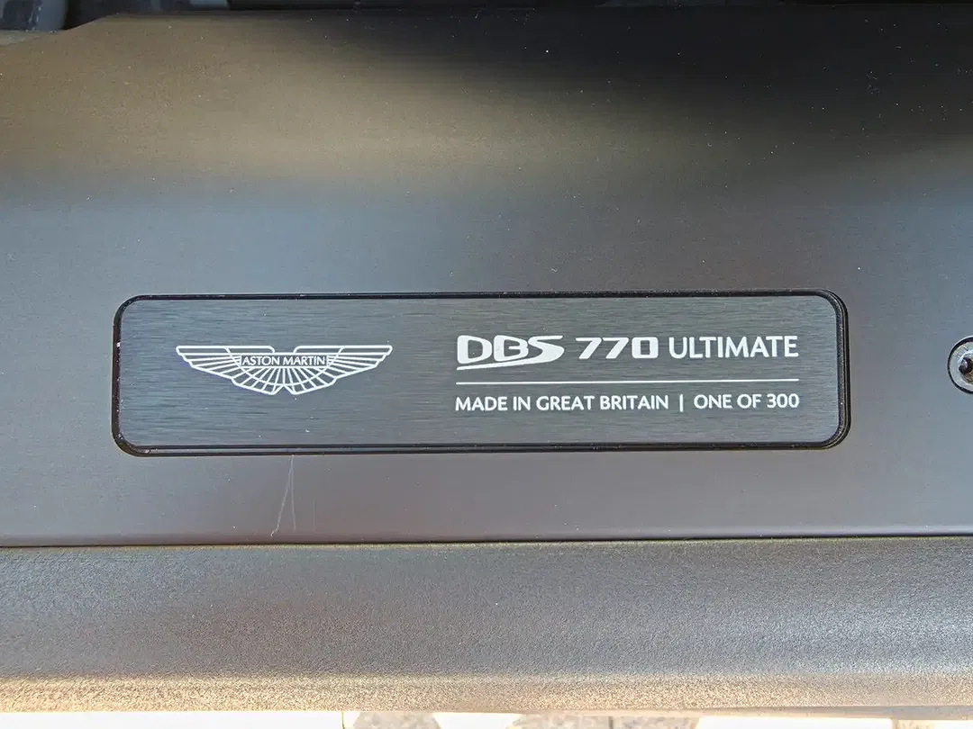 Aston Martin DBS 770 5.2 V12 Ultimate - Thumbnail 10