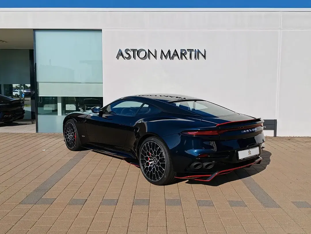 Aston Martin DBS 770 5.2 V12 Ultimate - Thumbnail 3