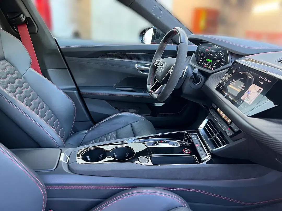 Audi RS e-tron GT quattro Matrix LED - foto 15