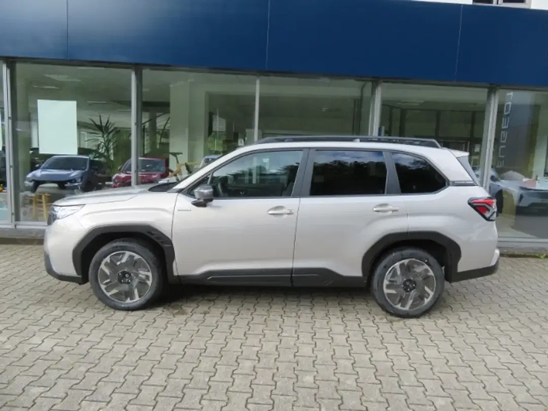 Subaru Forester 2.0 Exclusive - foto 1