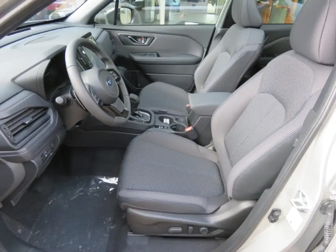 Subaru Forester 2.0 Exclusive - Thumbnail 9