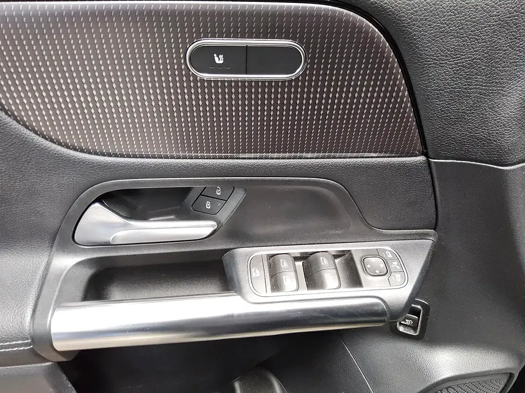 Mercedes-Benz GLA 200 Progressive - Thumbnail 9