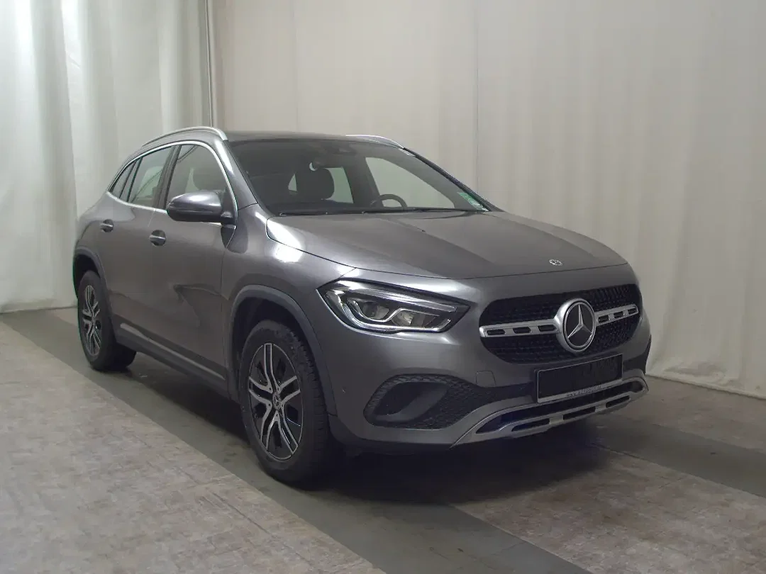 Mercedes-Benz GLA 200 Progressive - Afbeelding 1