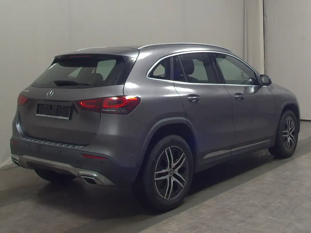 Mercedes-Benz GLA 200 Progressive - Thumbnail 3